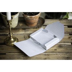  Laurant box 10x14x2,5 cm.